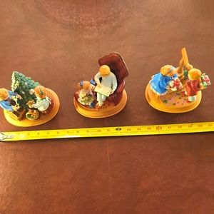 Vintage Christmas Memories set of 3 excellent condition